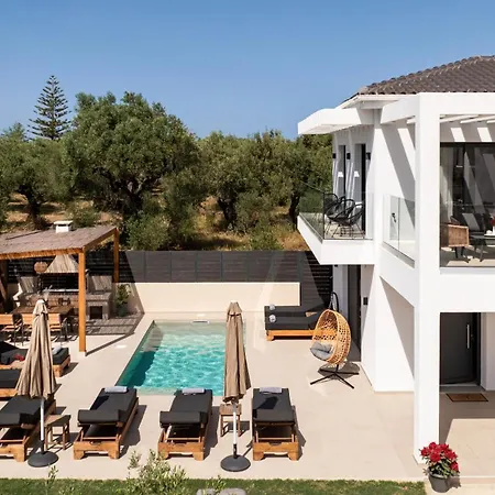 Dreamscape - Elegant With Private Pool By Mana Gers Βίλα Πλάνος
