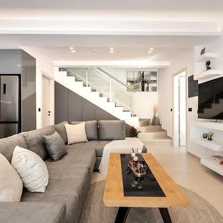 Villa Dreamscape - Elegant With Private Pool By Mana Gers Plános