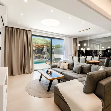 Dreamscape - Elegant With Private Pool By Mana Gers * Πλάνος