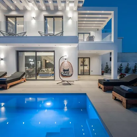 Βίλα Dreamscape - Elegant With Private Pool By Mana Gers Πλάνος