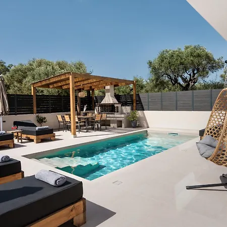 Dreamscape - Elegant With Private Pool By Mana Gers Villa