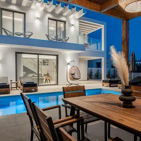 Dreamscape - Elegant With Private Pool By Mana Gers